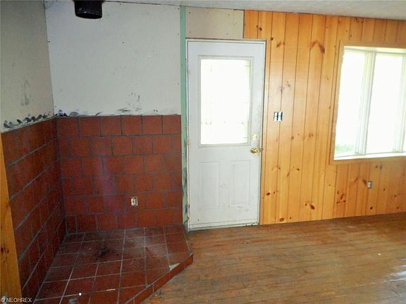 4th image of 1823 Christopher Dr