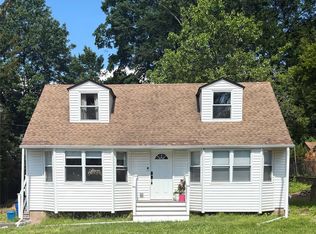 9 Lawrence St, Tappan, NY 10983