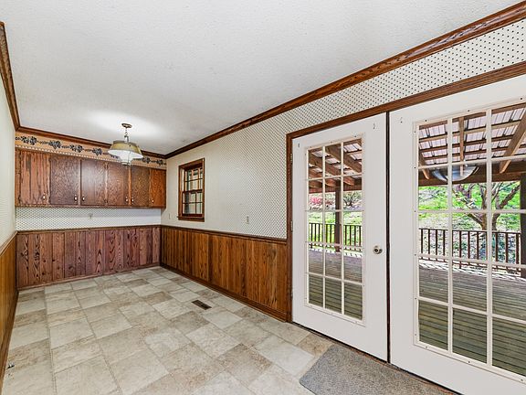 24th image of 8039 Campbellsville Rd