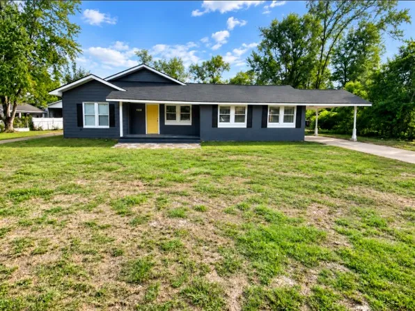 1106 Brice Dr, Vidalia, GA 30474