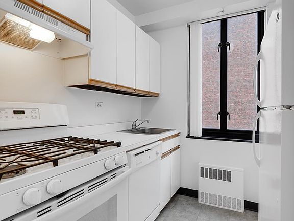 4th image of 407 Park Ave S APT 23E