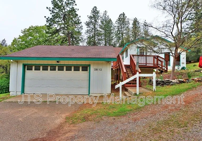 2812 Centennial Ct — Photo 1