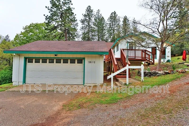 2812 Centennial Ct