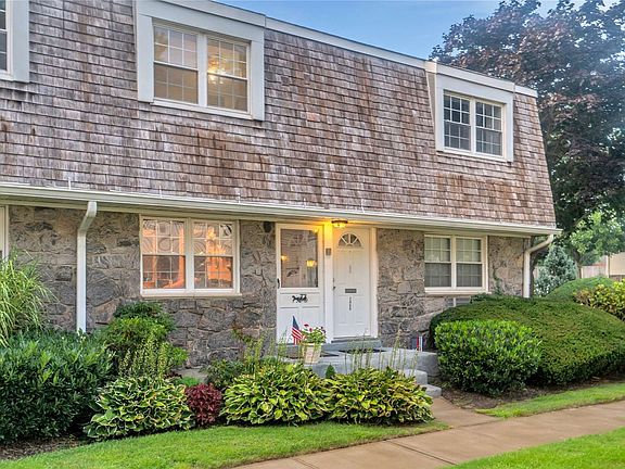 2nd image of 2405 Wilshire Ln #2405