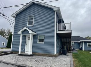 196-202 Riverside St #1, Portsmouth, RI 02871
