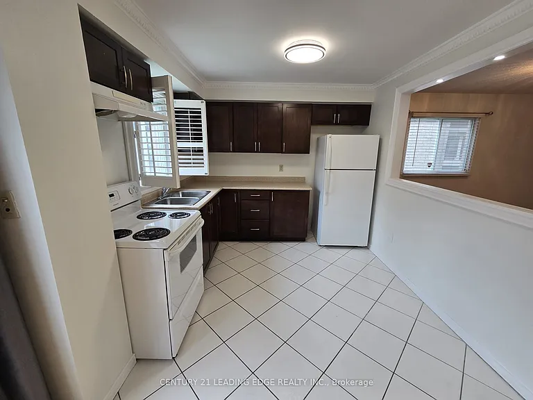 1592 Marshcourt Dr #MAIN — Photo 7