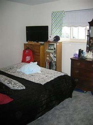 4th image of 30326 Iroquois Dr