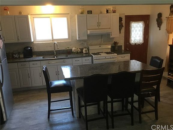 4th image of 1743 S Pleasant Ave