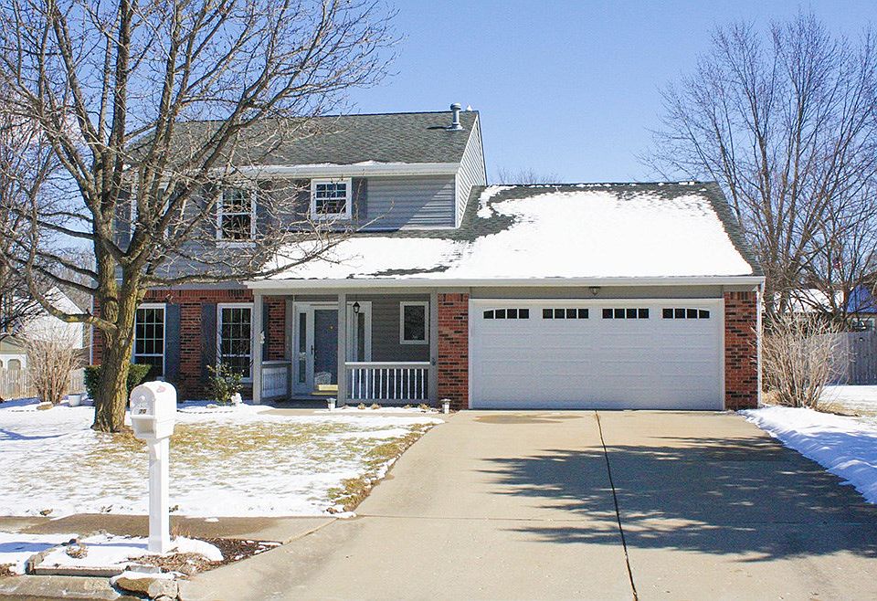 1st image of 70 Oak Hill Ct