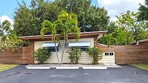 2nd image of 513 SW 14th Court