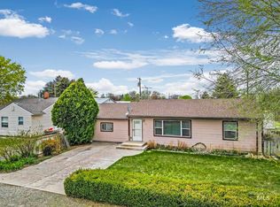 1221 Colorado St, Gooding, ID 83330