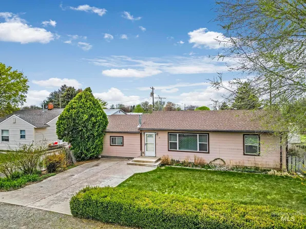 1221 Colorado St, Gooding, ID 83330