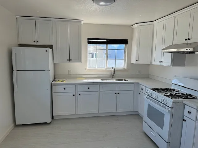 2080 Marlboro Ct #12 — Photo 4