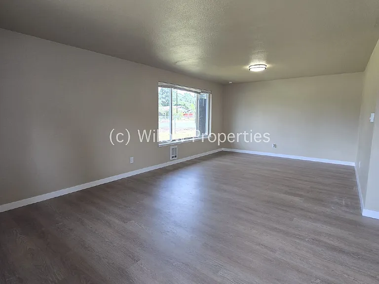 12020 Edgewood Ave SW #1 — Photo 2