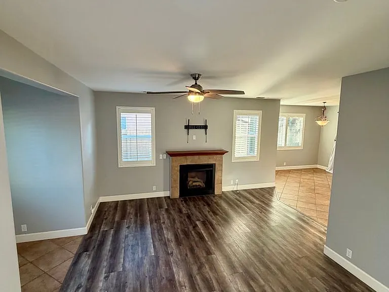 904 Larable Ct — Photo 6
