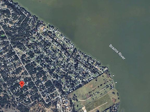 4th image of 2803 Pinoak St