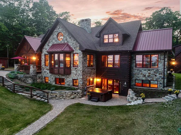 7870 Wheeler Island Rd, Three Lakes, WI 54562