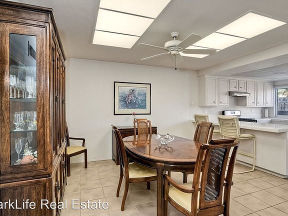 4th image of 11 Gingertree Ln