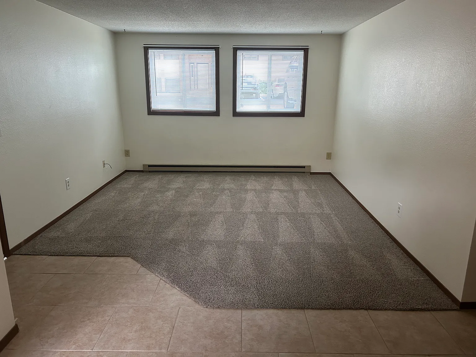 2 bed, 850 sqft, $1,200 — Photo 2
