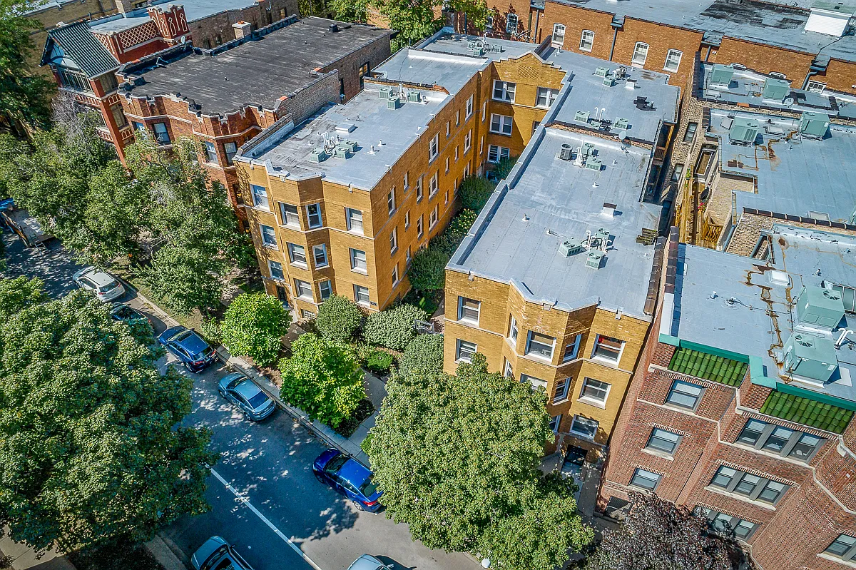 Building Photo - 628-34 West Roscoe