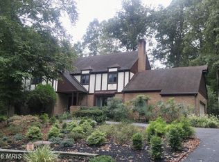 735 W Tantallon Dr, Fort Washington, MD