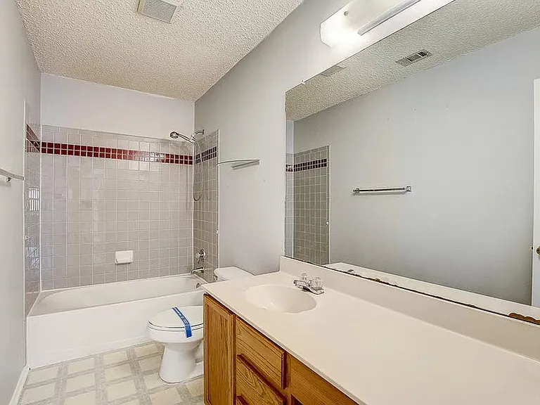 17627 Dansworth Dr — Photo 38