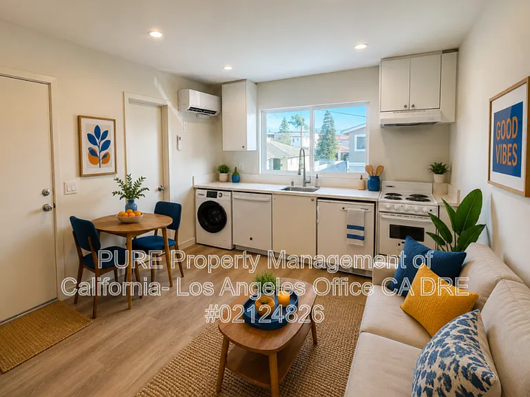 1536 1/2 W 205th St — Photo 3