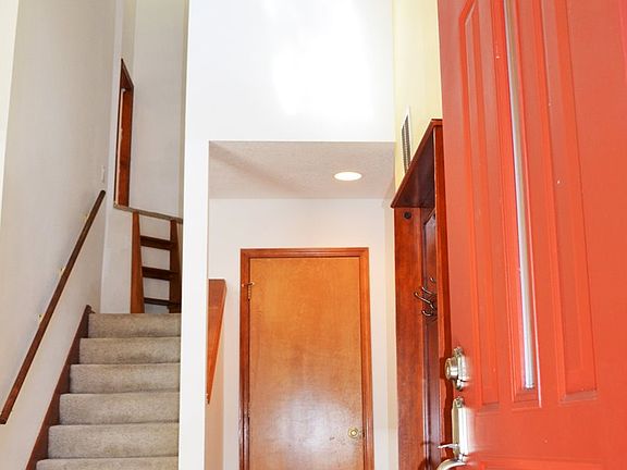 3rd image of 2559 SE 30th Ct