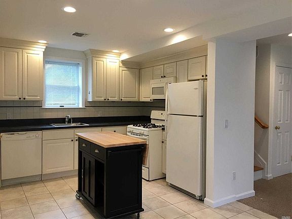 2nd image of 25 Henderson Ave
