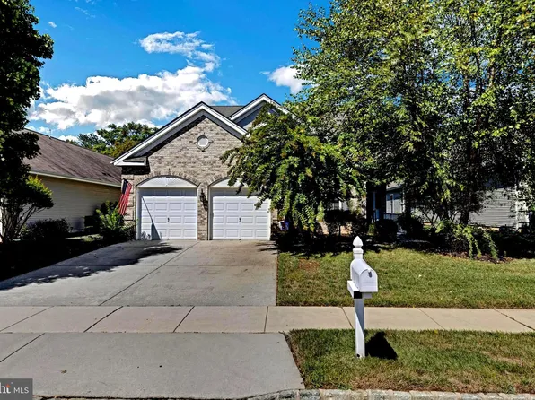 14 Highland Ct, Woolwich Township, NJ 08085