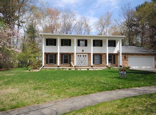 1312 Brentwood Dr, Midland, MI 48640
