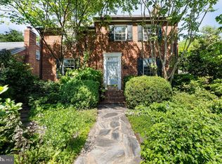 505 Hilltop Trl, Alexandria, VA 22301