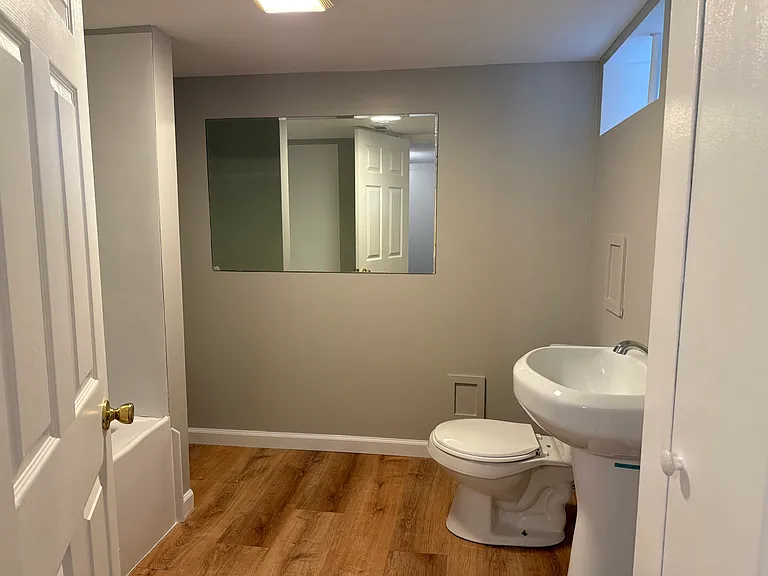 37 Farnham Ave — Photo 8