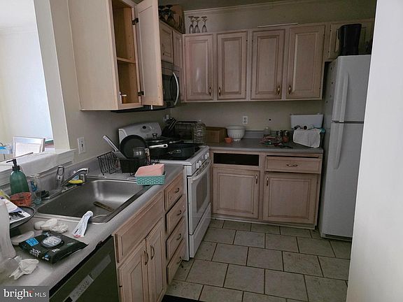 5th image of 226 Stonebridge Blvd