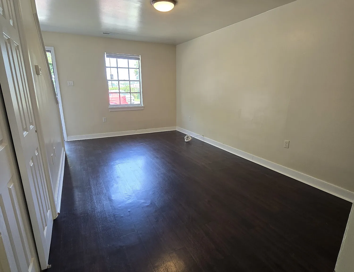 2 bed, 900 sqft, $995 — Photo 4