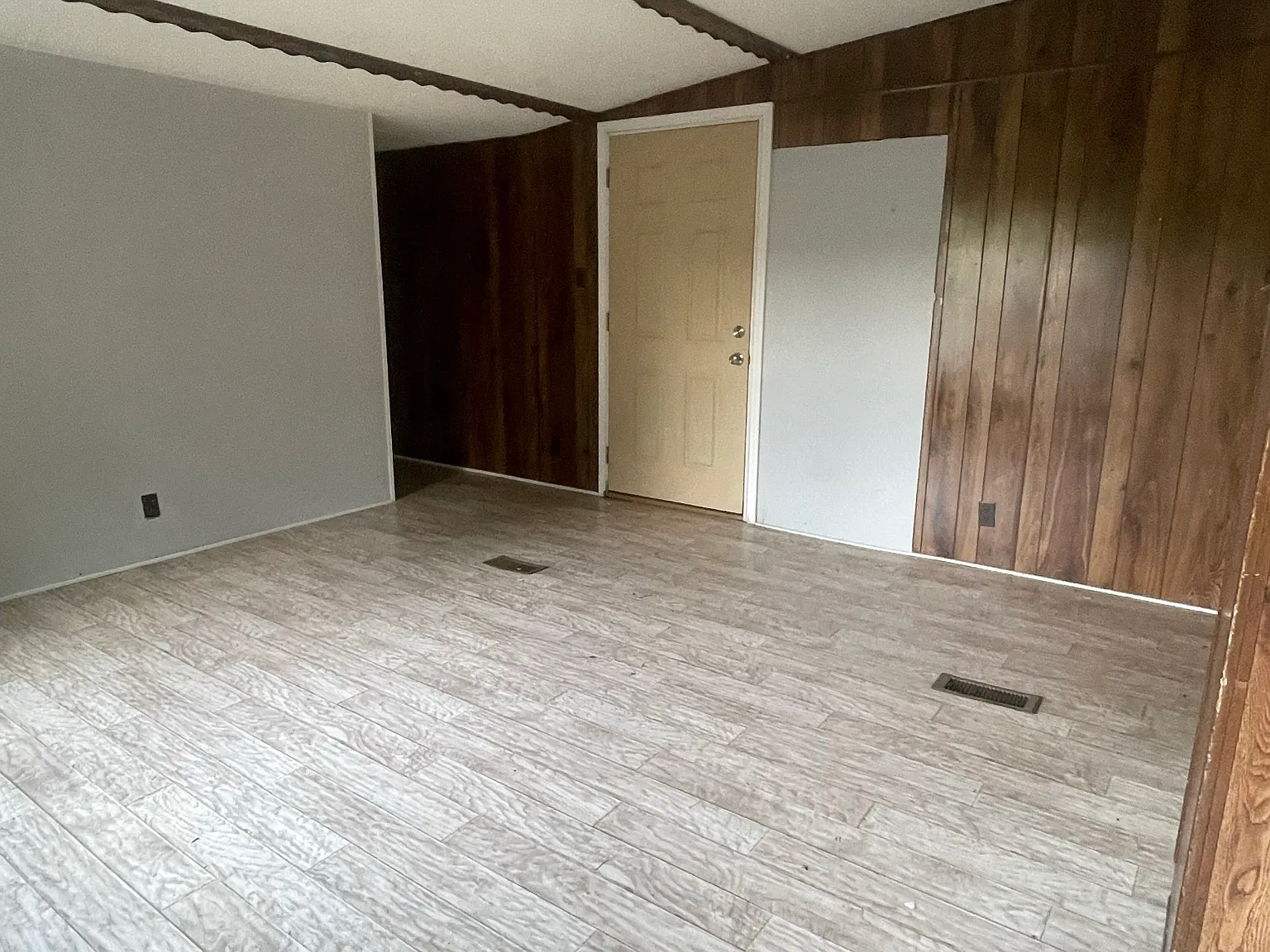 2 bed, 1456 sqft, $1,195 — Photo 3
