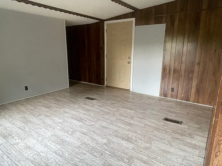 907 W Union Valley Rd — Photo 3