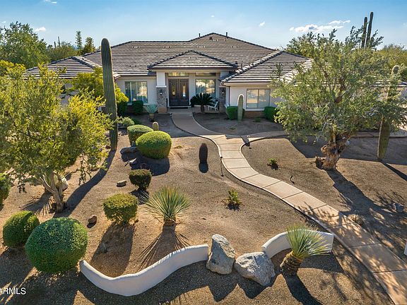 2nd image of 6915 E Lomas Verdes Dr