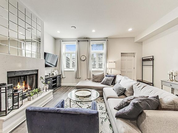 5th image of 1537 N Bosworth Ave #1
