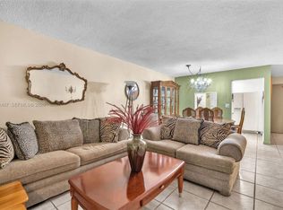 16901 NE 13th Ave APT 303, Miami, FL 33162