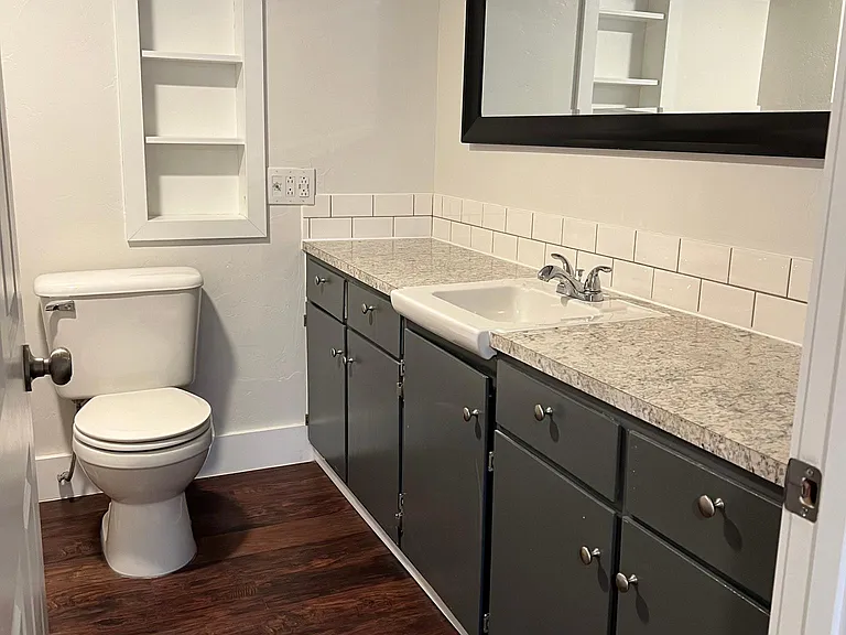 570 Horrocks Dr — Photo 22