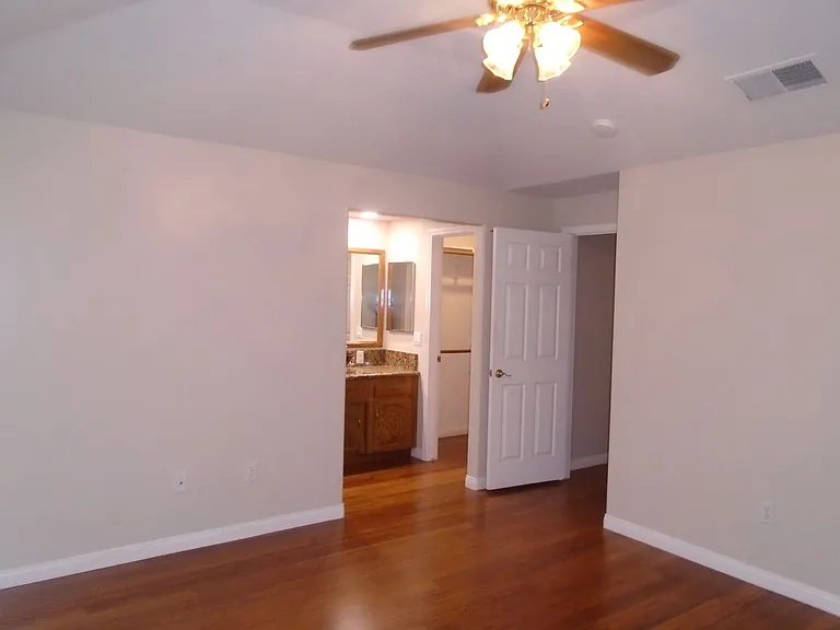10314 Iroquois Ln — Photo 13