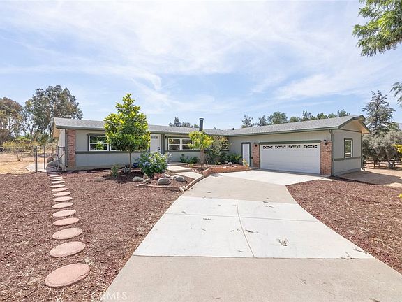 4th image of 25340 Sultanas Rd