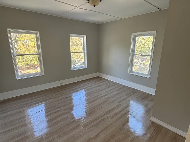 59 King St #2 — Photo 11