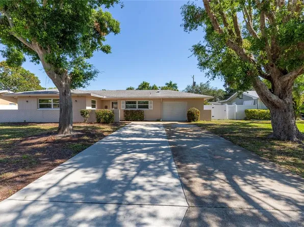 1400 63rd Ave S, Saint Petersburg, FL 33705