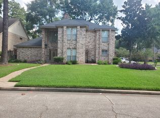 6802 Napier Ln, Houston, TX 77069