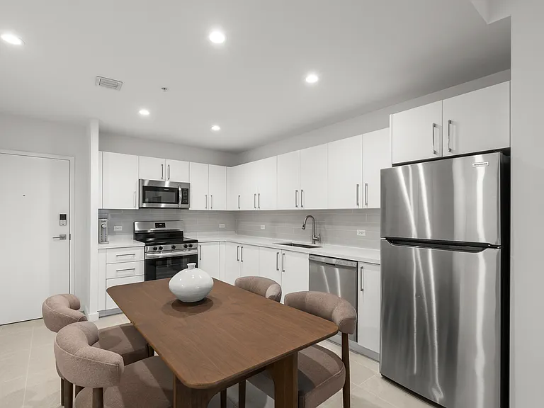 1201 SW 27th Ave #401 — Photo 12