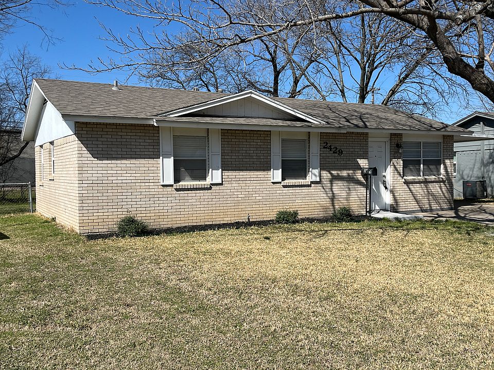 1st image of 2429 Narobi Pl