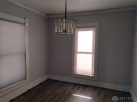 3rd image of 40 Smith St