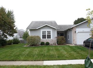 537 Lyon Dr, Buffalo Grove, IL